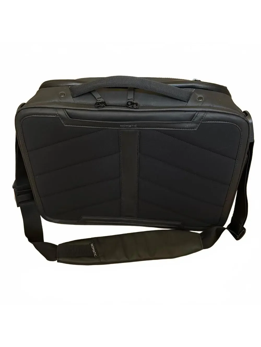 Nomatic Messenger Bag V2 15L Water Resistant Fits 16” Laptop Travel **Logo**